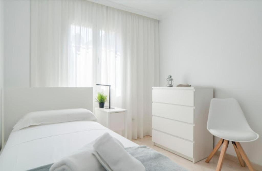 Family Scandinavia City Center & Near The Beach Malaga Bagian luar foto